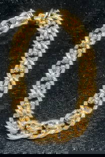 Signed 18k Gold Textured Chain Bracelet: Signed 18k gold bracelet with textured chain and ball tipped links. Marked 18k. Signed illegibly. Measures approx 8 inches long. Total weight 15.3 dwt. Some wear including scratching observed. Jewelry