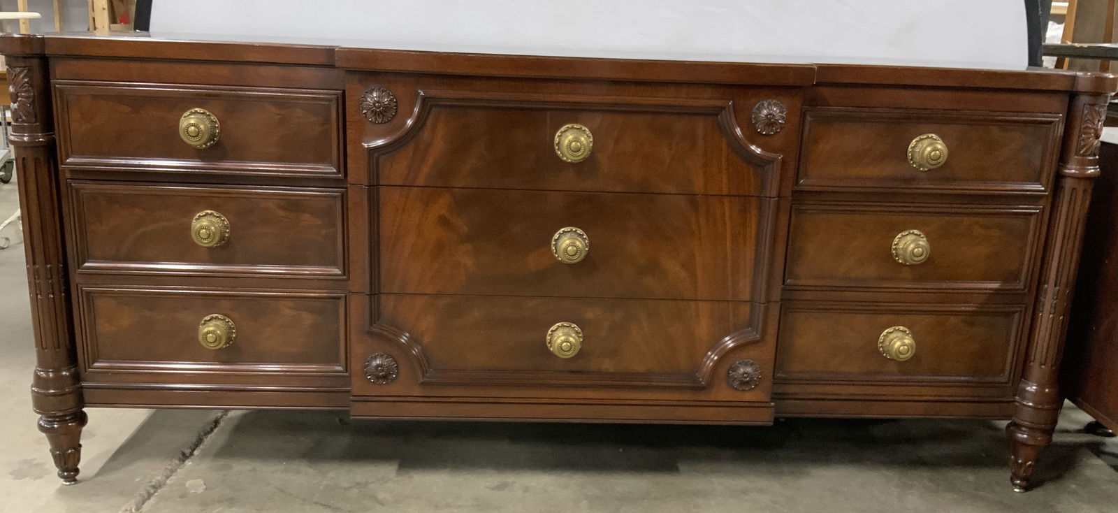 KARGES Vntg Mahogany 9 Drawer Dresser (1 of 12)