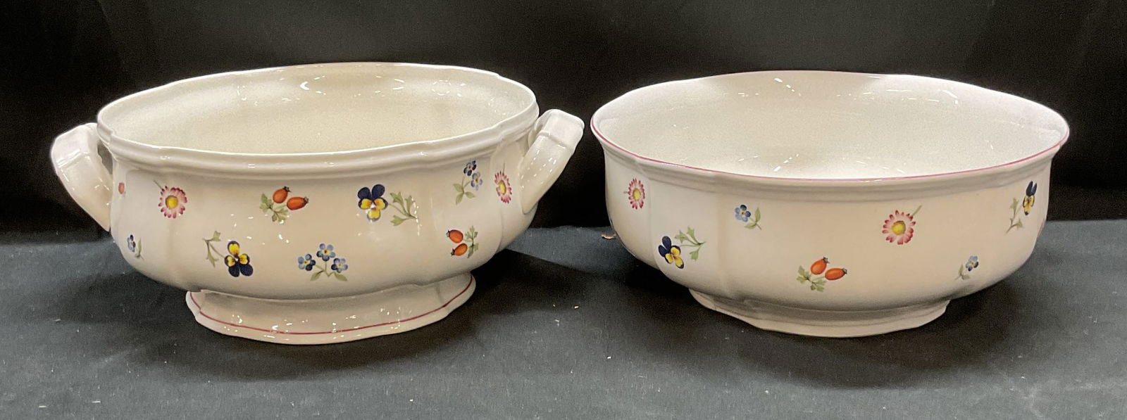 Lot 2 VILLEROY & BOCH Petite Fleur Tureen & Bowl (1 of 6)