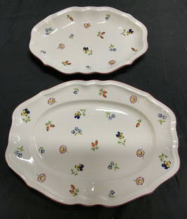 VILLEROY & BOCH Petite Fleur Oval Serving Platters: VILLEROY & BOCH Petite Fleur Oval Serving Platters 2 porcelain oval serving platters featuring delicate floral decorations scattered on a white background. Platters are different sizes & have a scallo