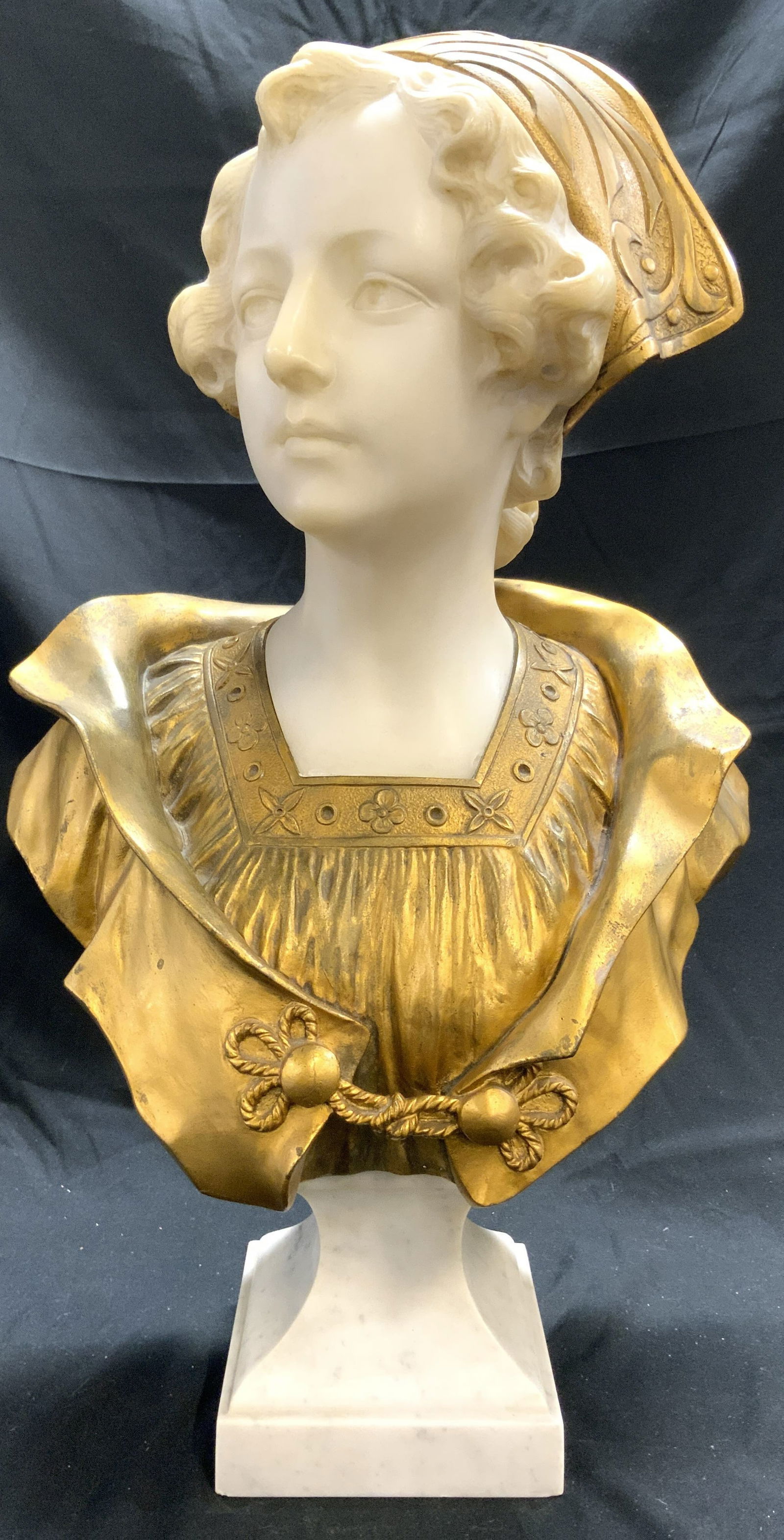 Attr GUSTAVE VAN VAERENBERGHE Mrbl Bust Of Woman (1 of 11)