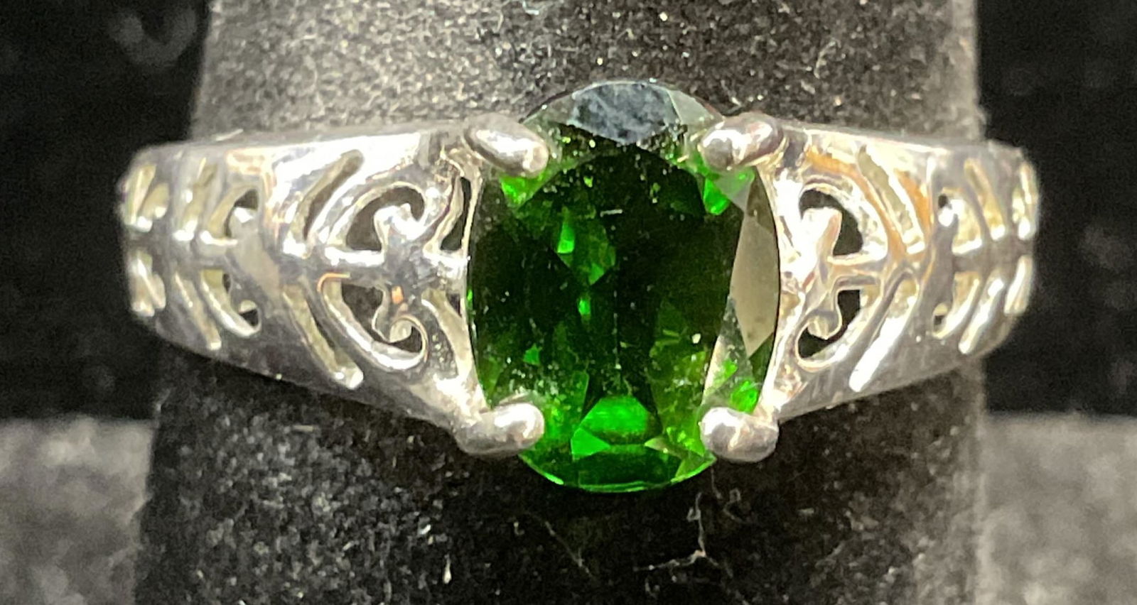 Signed ISG Sterling Silver Emerald Ring (1 of 6)