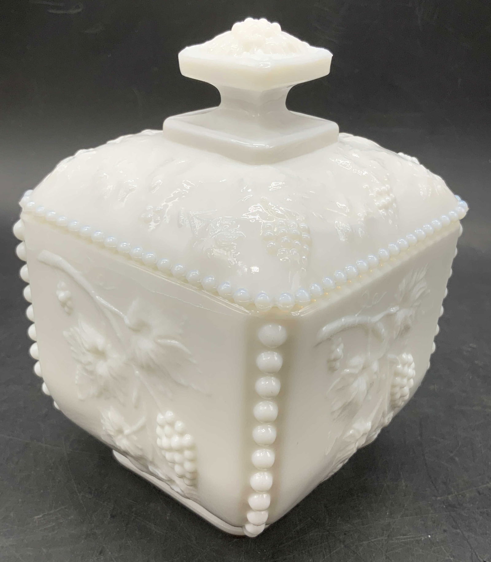 Westmoreland Vintage Milk Glass Lidded Candy Dish (1 of 8)