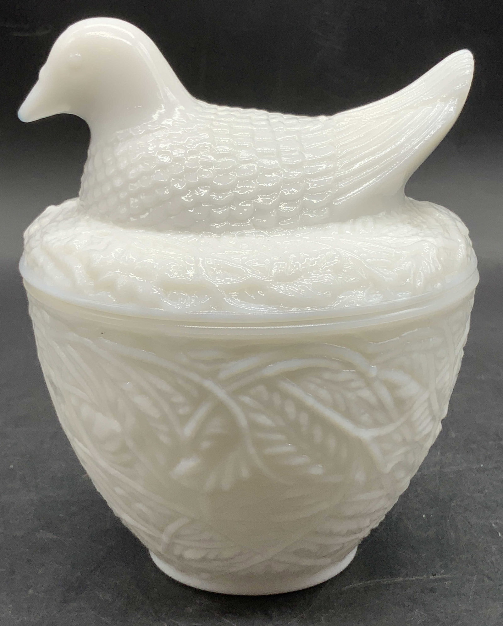 AVON Nesting Bird Figural Covered Trinket Box (1 of 9)