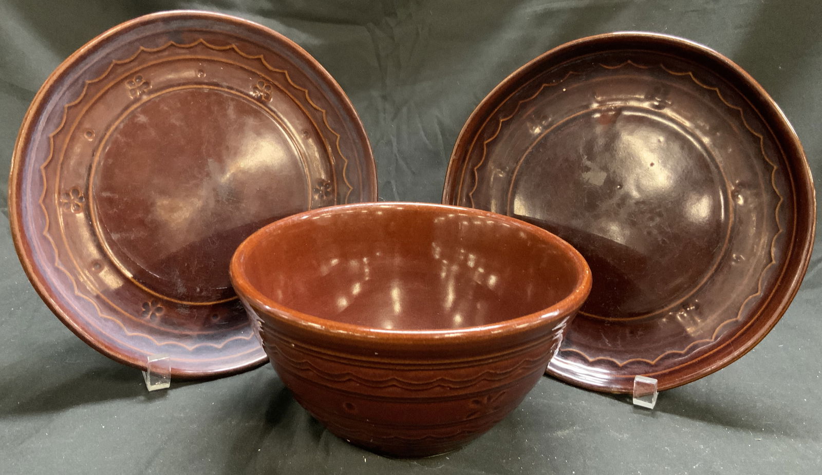 MARCREST STONEWARE Lot 3 Plates & Bowl (1 of 8)