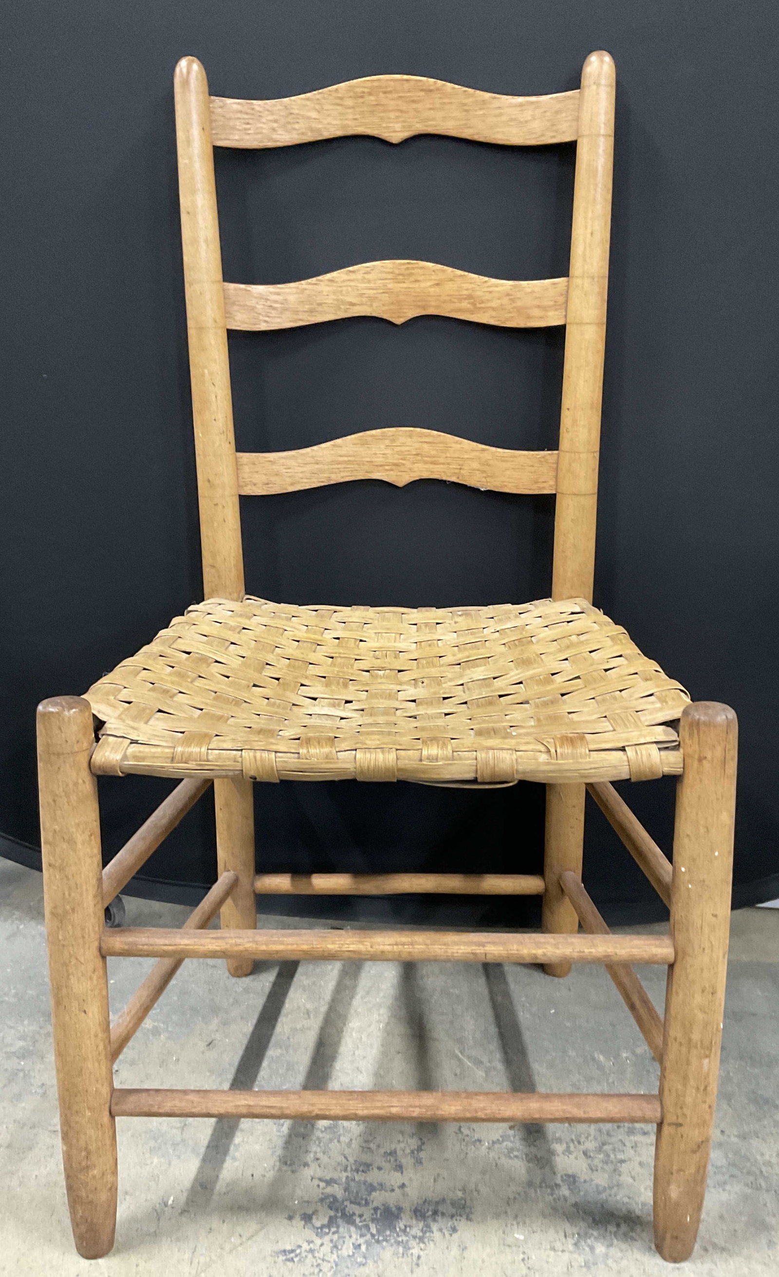Vntg Wooden Ladder Back Woven Rattan Seated Chair (1 of 7)