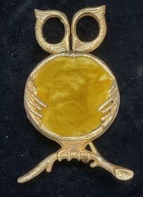 Vtg Gold Tn Owl Pin Cushion & Scissors