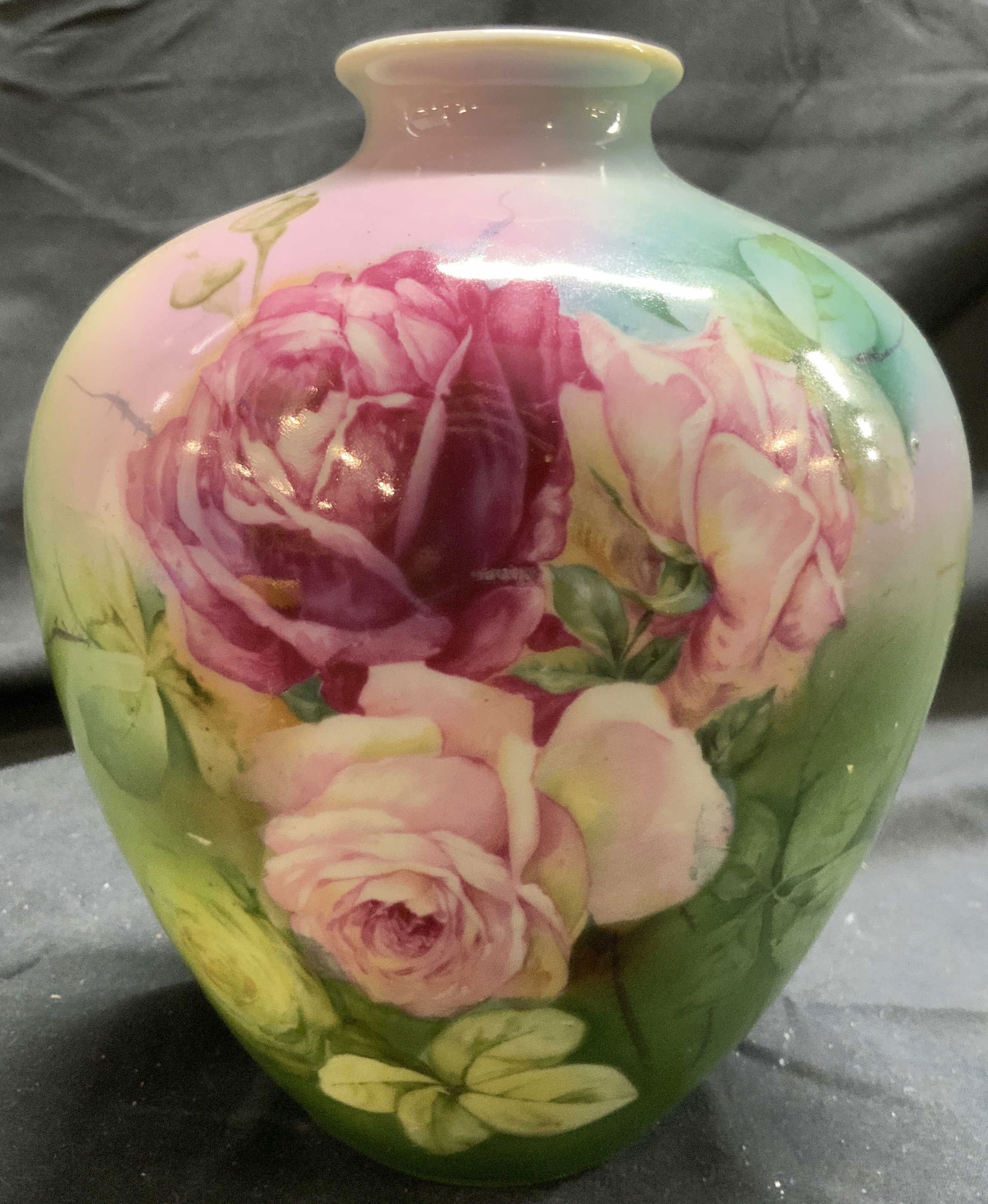 ROYAL BAYREUTH Vintage Porcelain Vase (1 of 7)