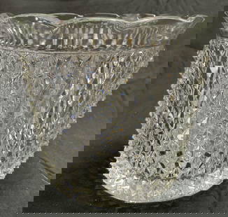 Indiana Glass Vntg Diamond Point Jardiniere: Vessel appears to be INDIANA GLASS (no apparent markings). Jardiniere is Vintage. Piece has diamond point pattern detail. Vessel has slightly furled rim. Piece measures approximately 5.5 inches tall 6