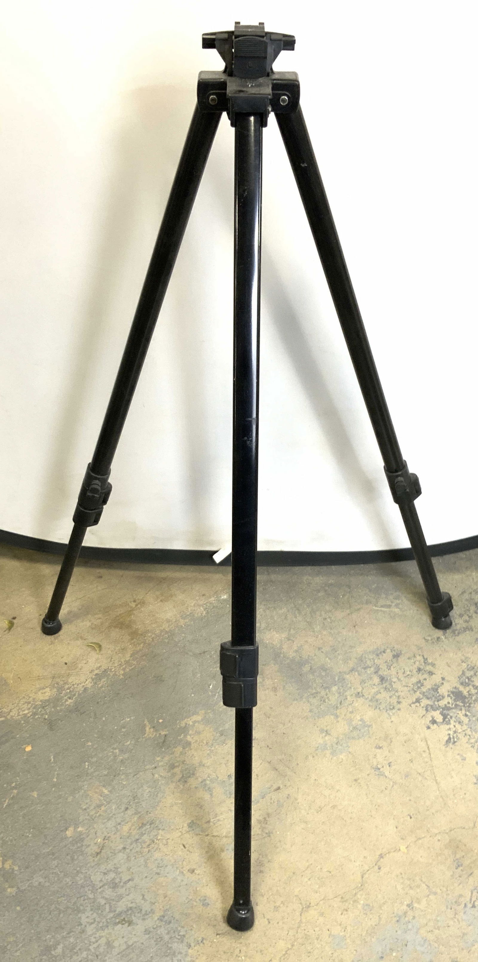 Black Toned Adjustable Tripod For Camera (1 of 6)