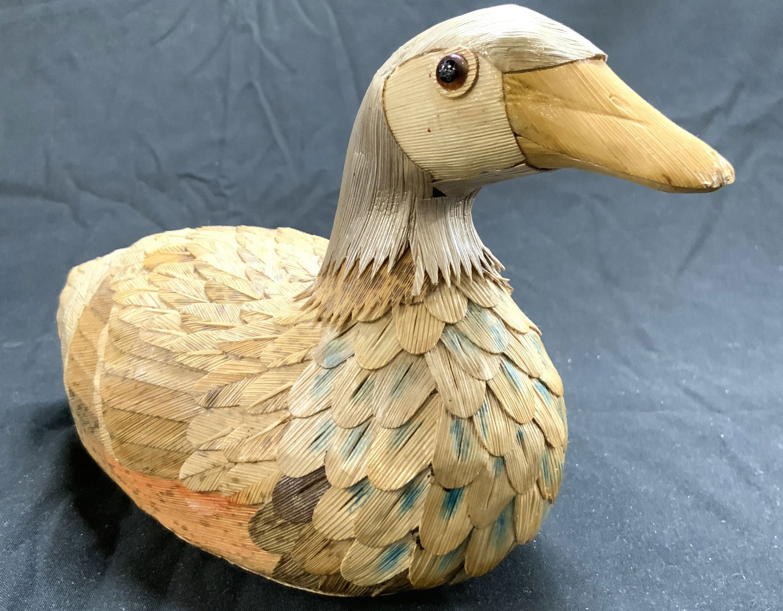 Corn Husk Wood Chip Duck Sculpture (1 of 7)