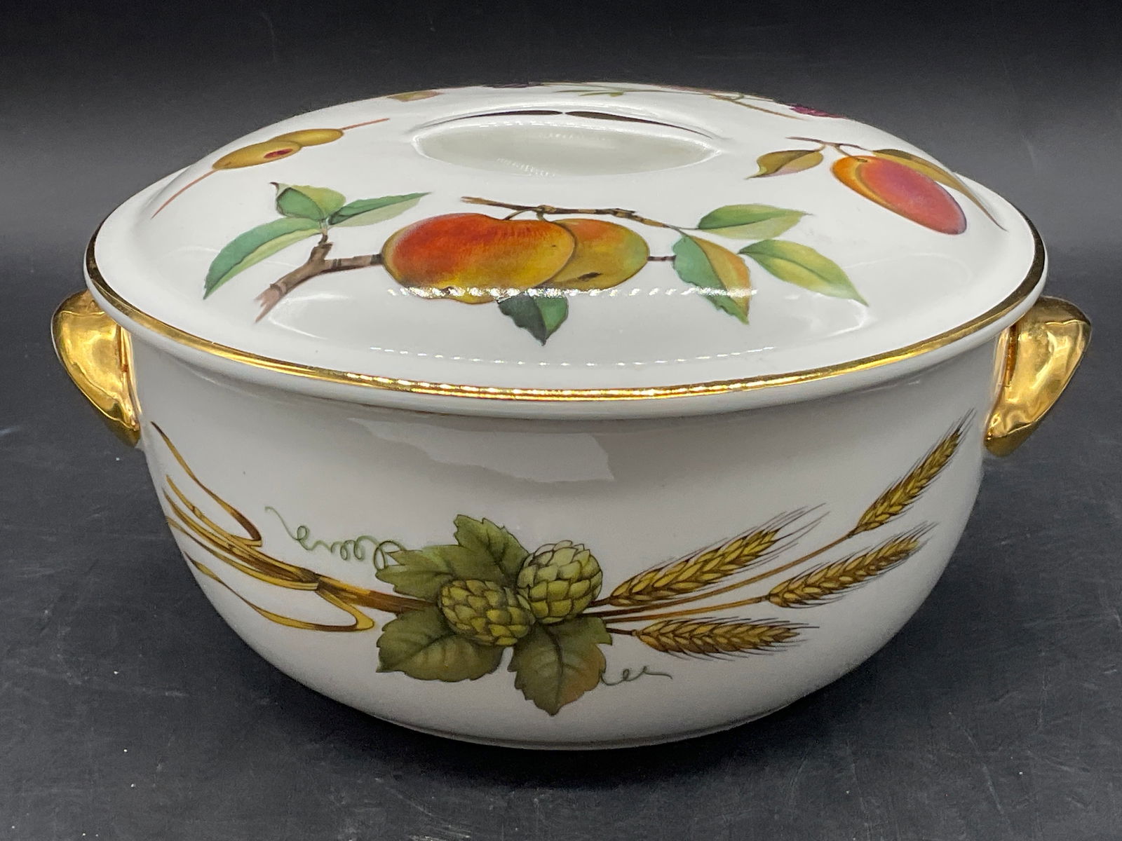Royal Worcester England Covered Casserole Dish (1 of 6)