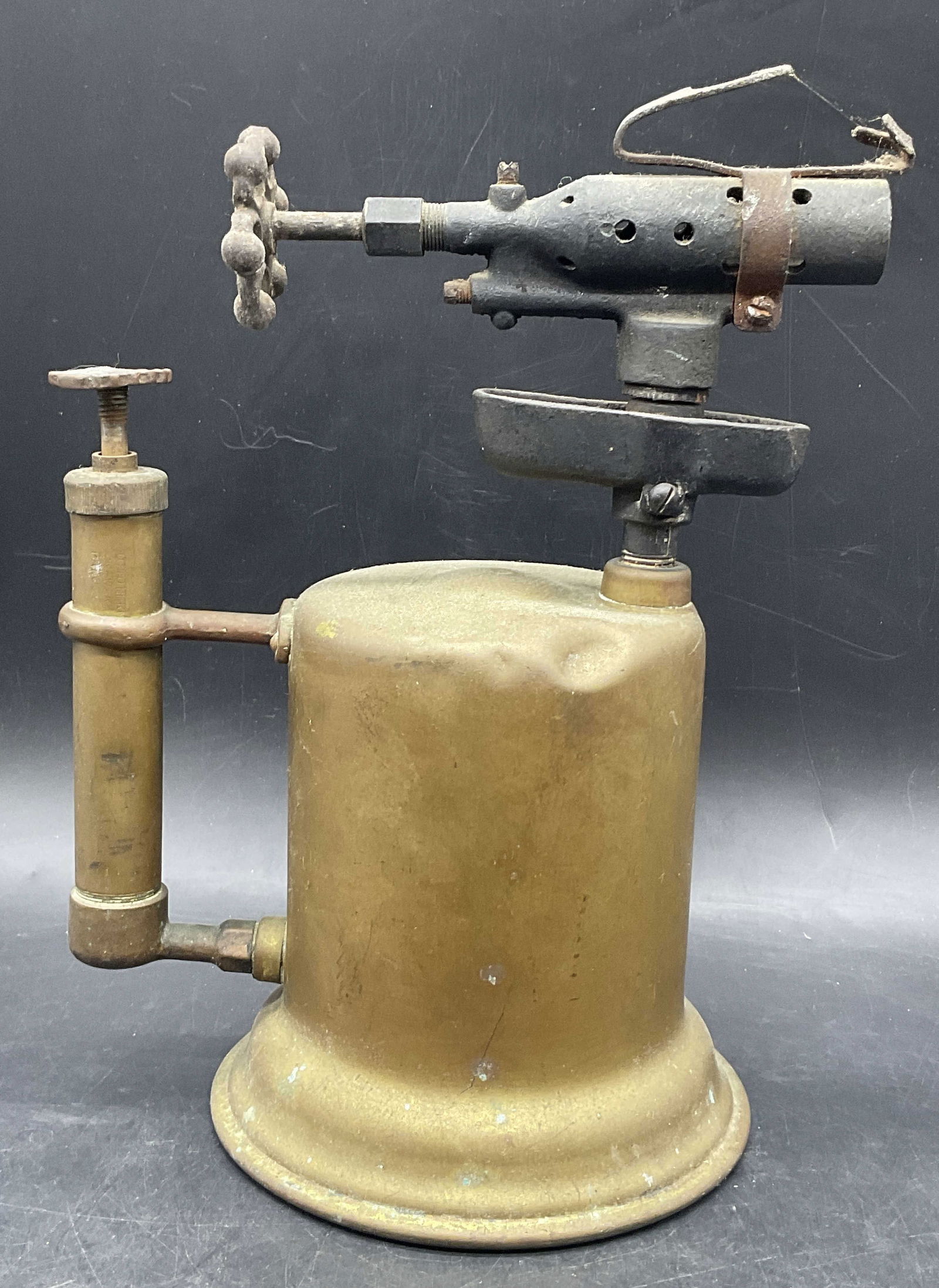 OTTO BERNZ CO. Vintage Brass Blow Torch (1 of 8)