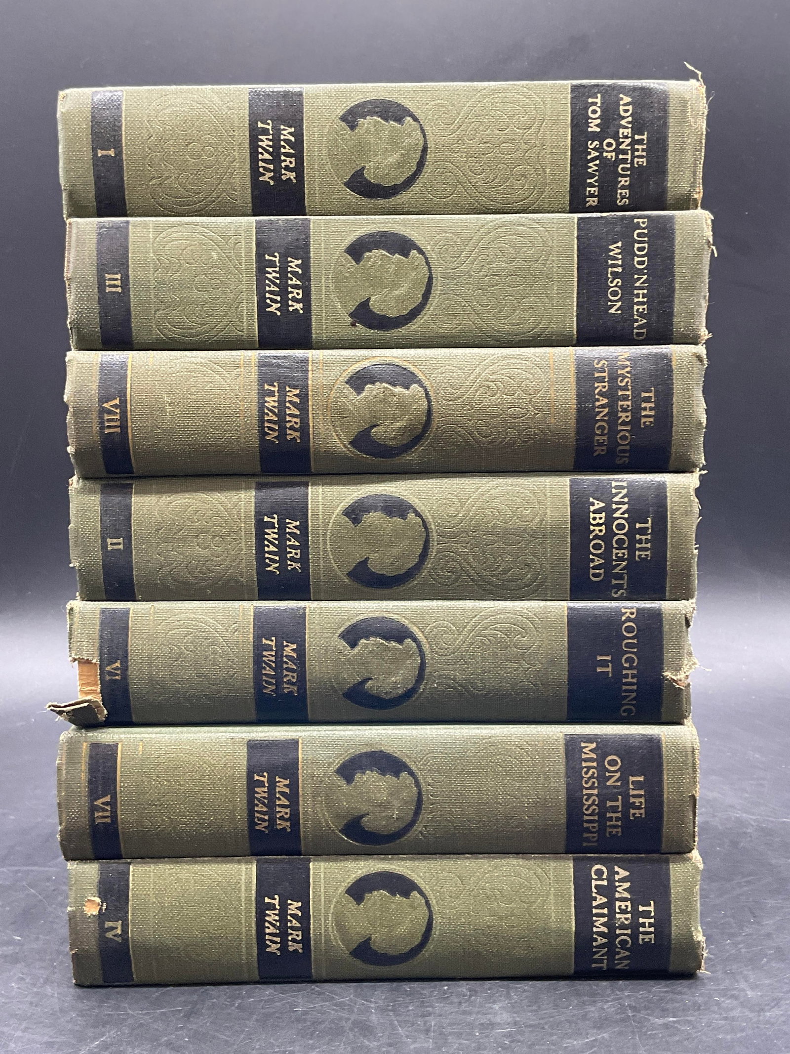 Set 7 HARPER AND BROTHERS MARK TWAIN Vntg Books: Includes volumes 1, 2, 3, 4, 6, 7, and 8 of the Authorized Edition of The Complete Works of Mark Twain. These books are published by HARPER AND BROTHERS. The Authorized Editions were published around 