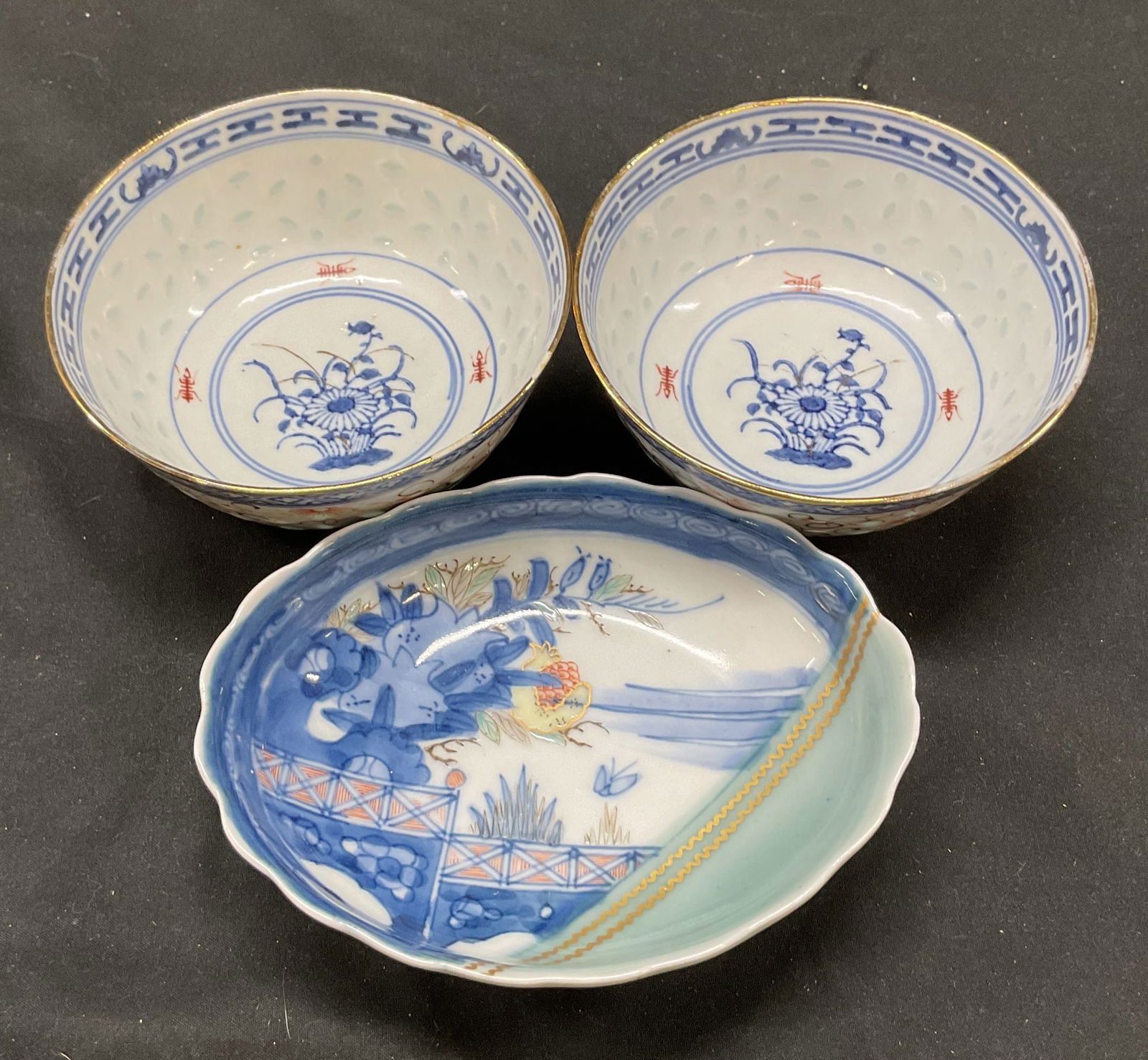 Set 3 Asian Porcelain Rice Bowls and Dish (1 of 8)