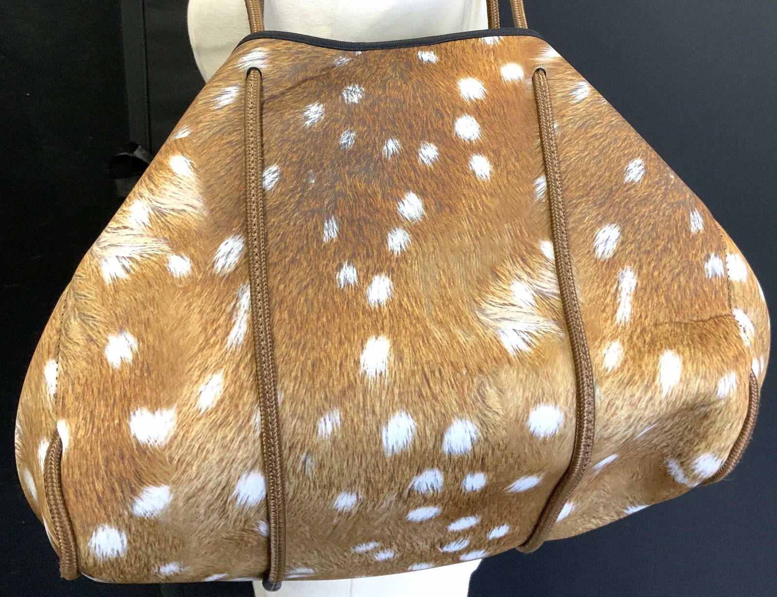 HAUTE SHORE Neoprene Greyson Tote Bag NWT (1 of 11)