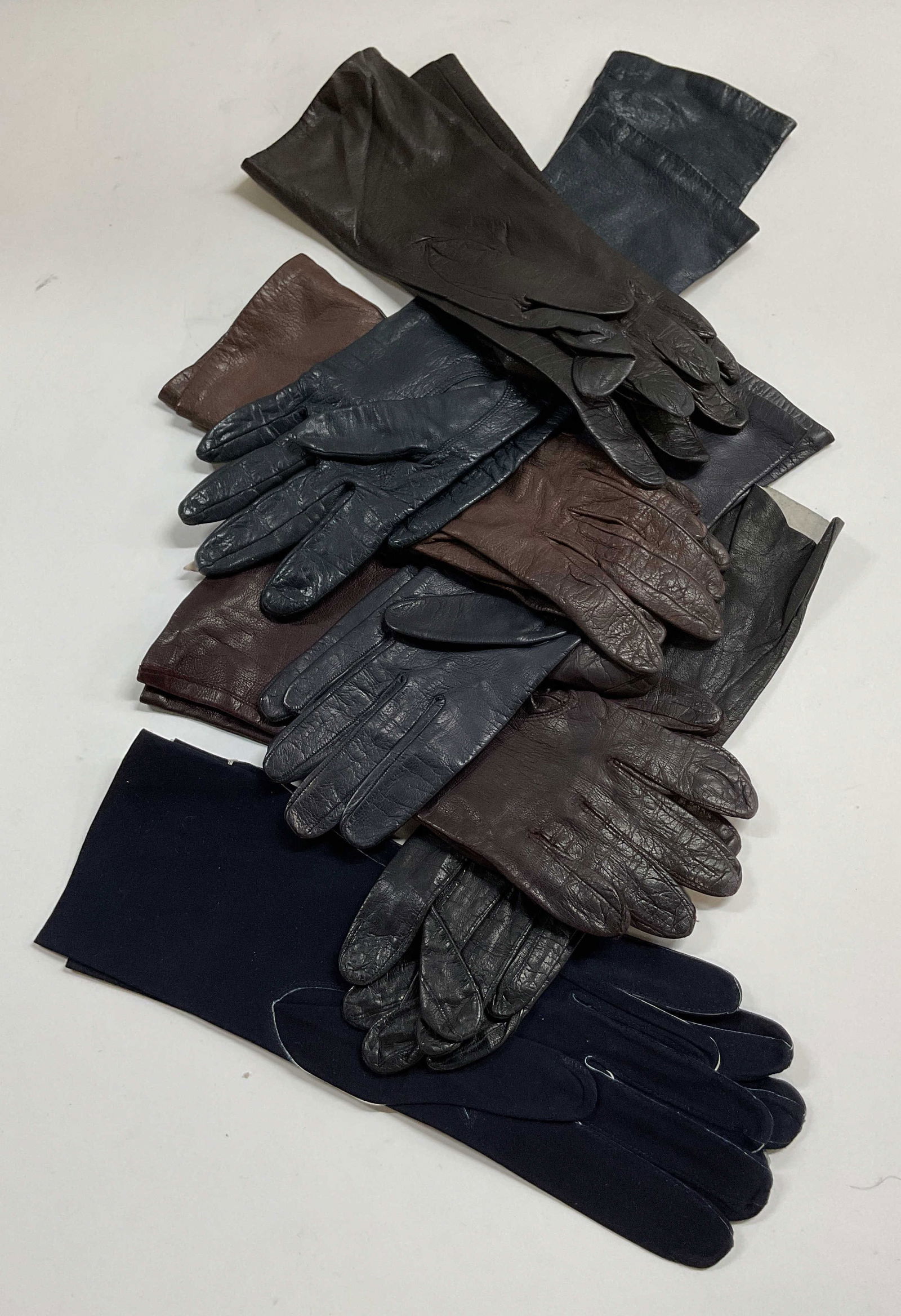 7 Vintage Leather & Suede Gloves Italy, France+ (1 of 5)