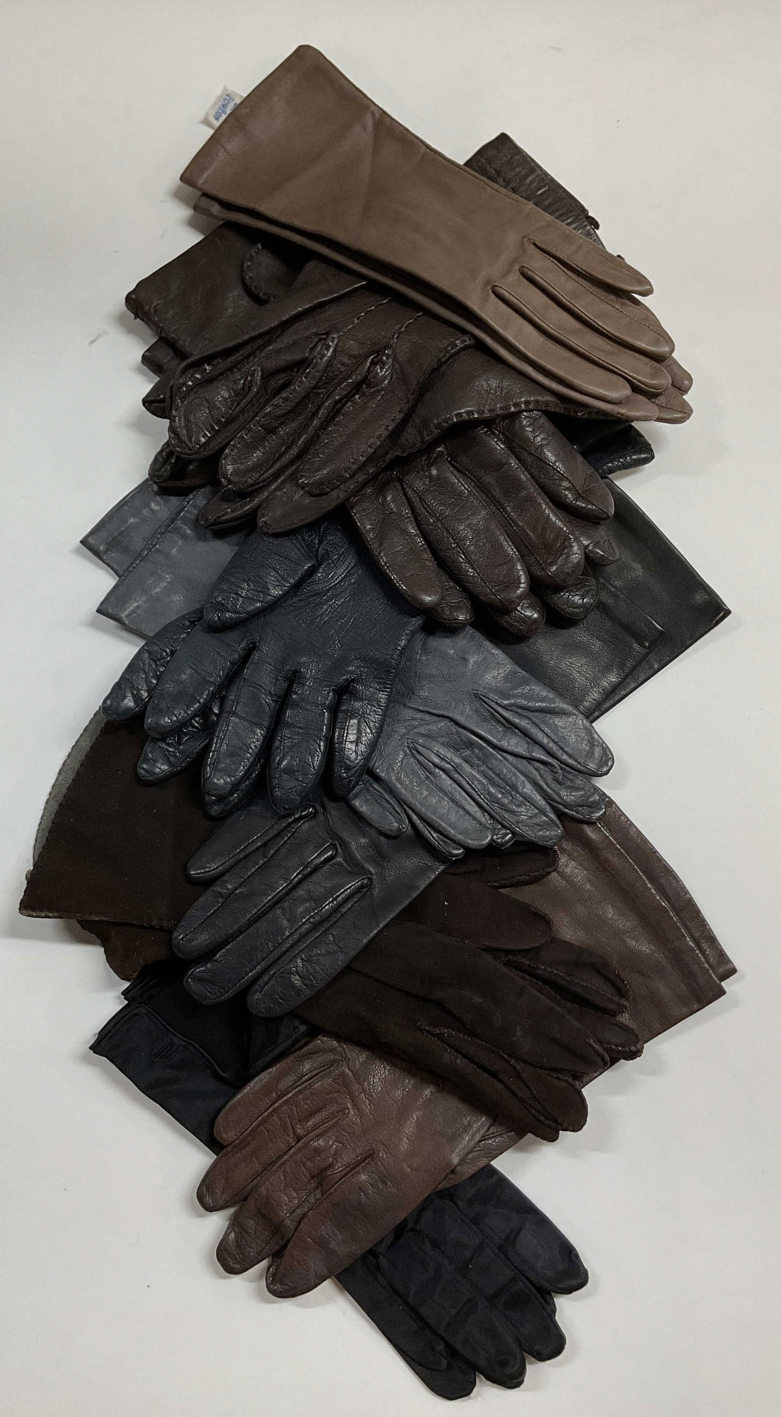 9 Vintage Aris Leather Nylon Suede Gloves, Italy+ (1 of 5)