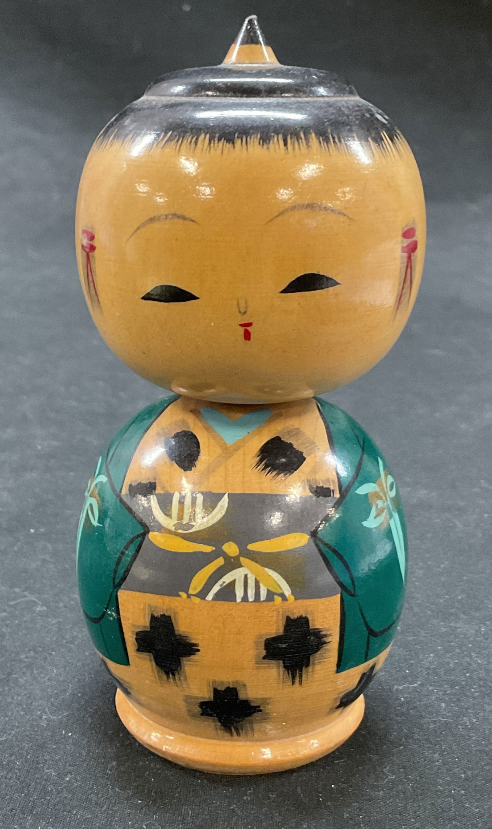 Vtg Hand painted Wooden Kokeshi Doll Japan (1 of 6)