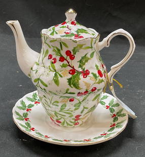 Set3 Grace Ware Porcelain Tea for One Holly Berry: Set 3 Grace Ware tea for one. Festive holly berry design. Set includes, lidded teapot, cup, and saucer. Designed for compact storage. Porcelain material with gold accents. Tag included. 5.5 x 6 inches