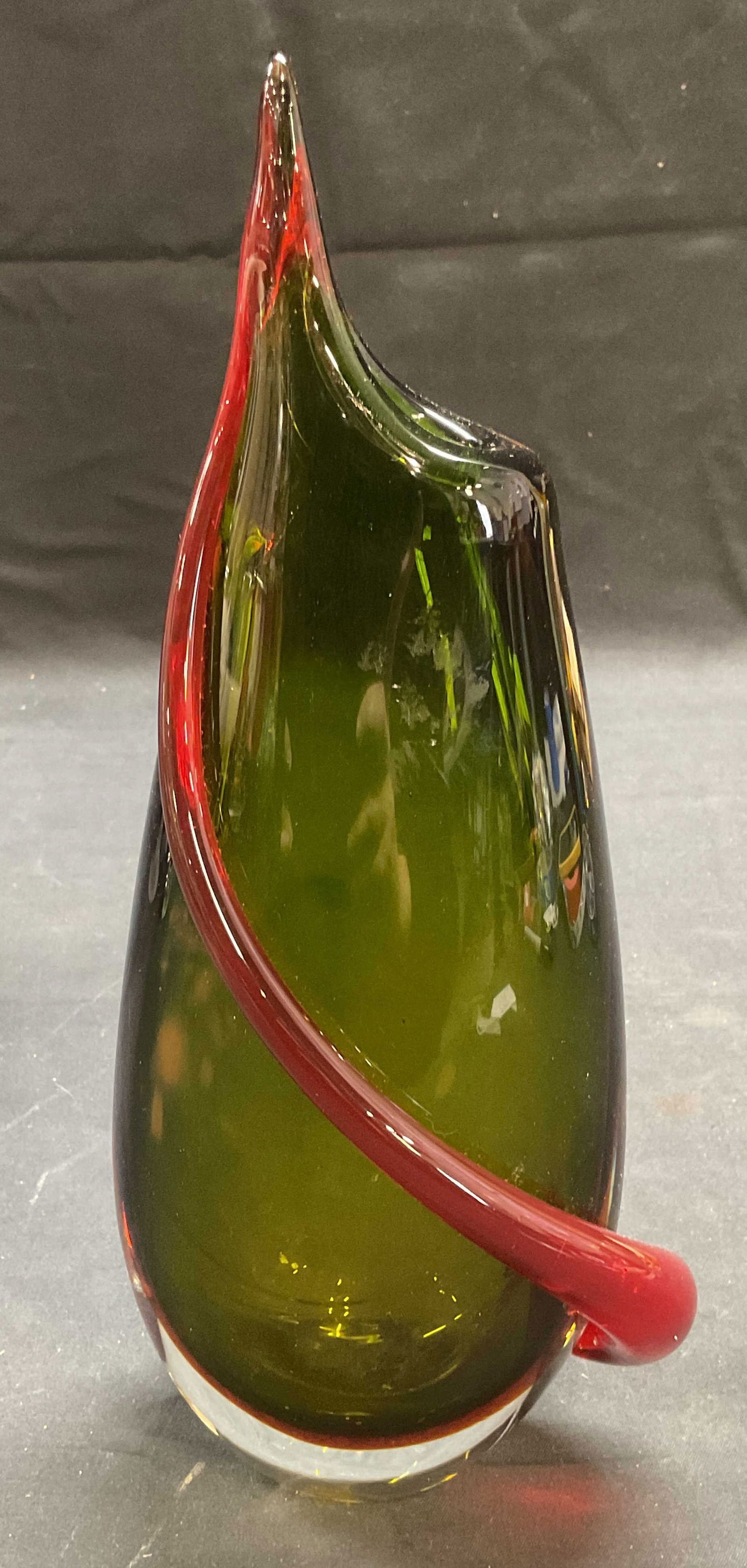 Attr FLAVIO POLI Sommerso Green Art Glass Vase: Attributed to Flavio Poli, Murano style art glass vase. Mid century modern. Sommerso layered glass in clear, dark green and dark red. Raised red swirled band. Thick wall glass, piece has weight. Measu