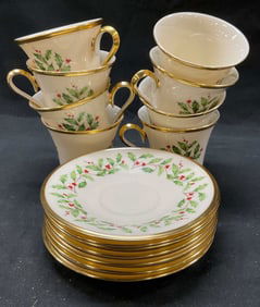 Set 15 Lenox Holiday Porcelain Cups Plates USA