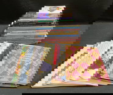 Group Lot 20+ Books & More Fan Collecting, Illustr: Group lot of 20+ books, booklets, bulletins, auction catalogs, and more. Subjects related to antique and vintage fans, fan collecting. Pieces are vintage. All illustrated. Sizes vary. Largest approx 1