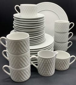 Set 32 ONEIDA Majesticware Basketweave Tableware