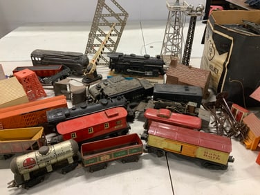 Grp 50+ Vntg Trains & Train Accessories, Lionel+