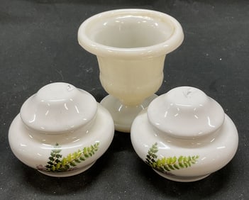 Lot 3 Pate a la main Porcelain Trinket Box Vase