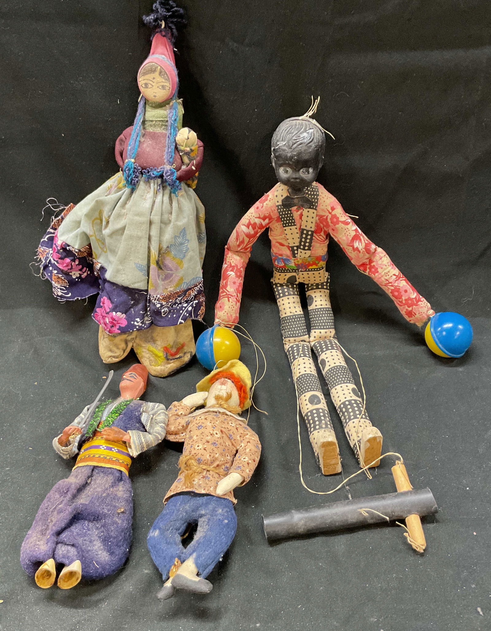 Lot 4 Vtg Handmade Doll Puppet Rattle Toy (1 of 6)
