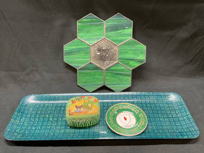 4 Tableware, Amthur Imports, Arklow Pottery, +: Ceramic trinket dish, jewelry box with lid, long serving tray. Green turquoise designs. Siamese cat and floral patterns designs. Hand painted. Tray marked with sticker Amthur Imports made in Japan. tr