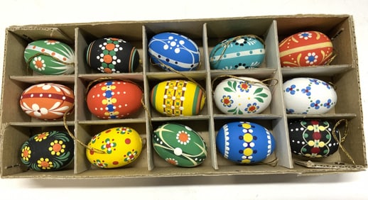 20 Hermann Claubnitzer Wooden Easter Eggs GERMANY