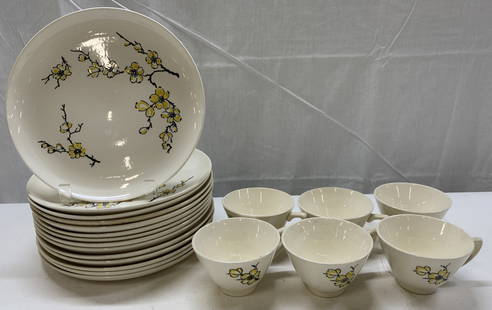 Group Lot Vntg MACREST USA Dinner Plate & Teacups: Group Lot Vntg Macrest USA Dinner Plate & Teacups MACREST hand decorated dinner plates, they are round with yellow blossoms and black branches. 14 plates & 6 teacups. Dinner plates & teacups are ceram
