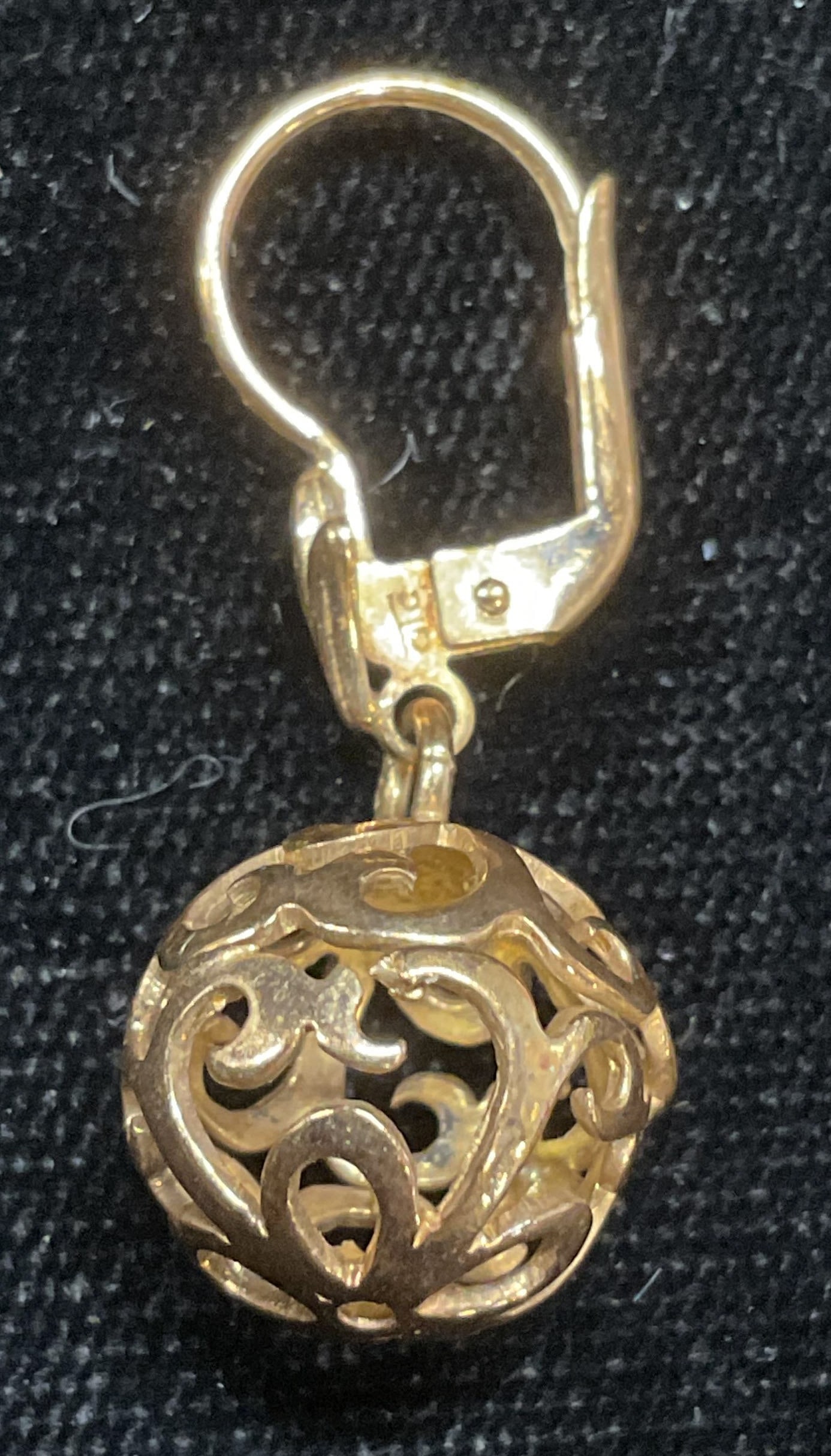 Vintage Signed 14K Gold Earring, Italy (1 of 6)