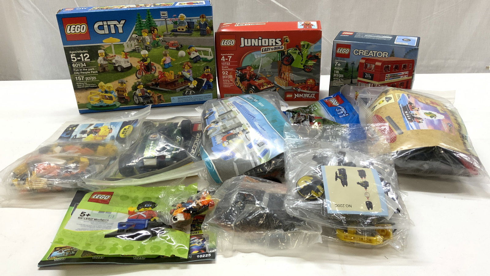Group Lot LEGO Assorted Mixed City Sets & Builds (1 of 9)