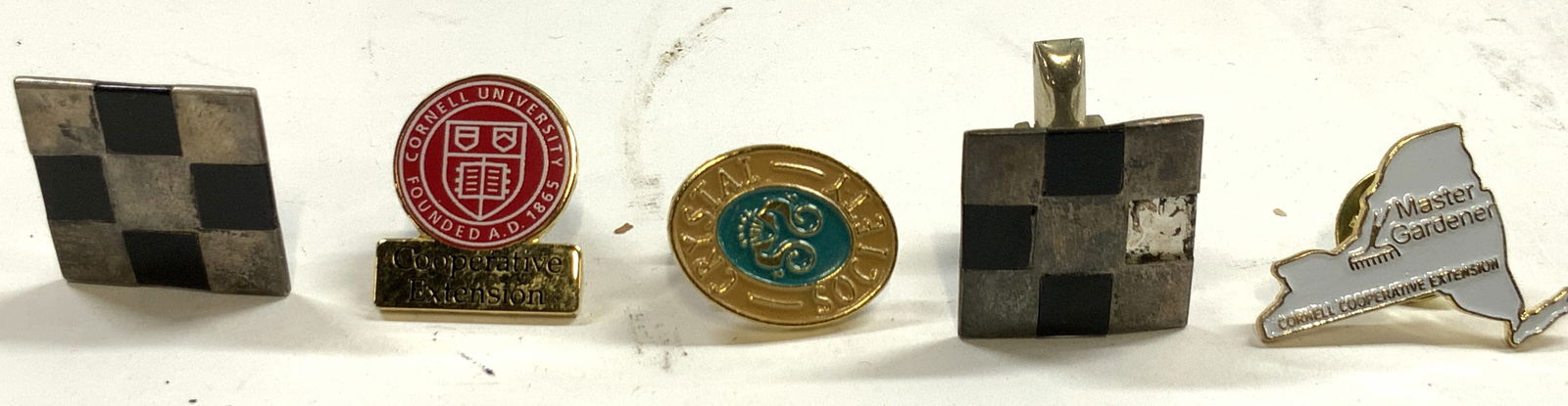 Lot 5 Brooch Pins & Cuff Links (1 of 6)