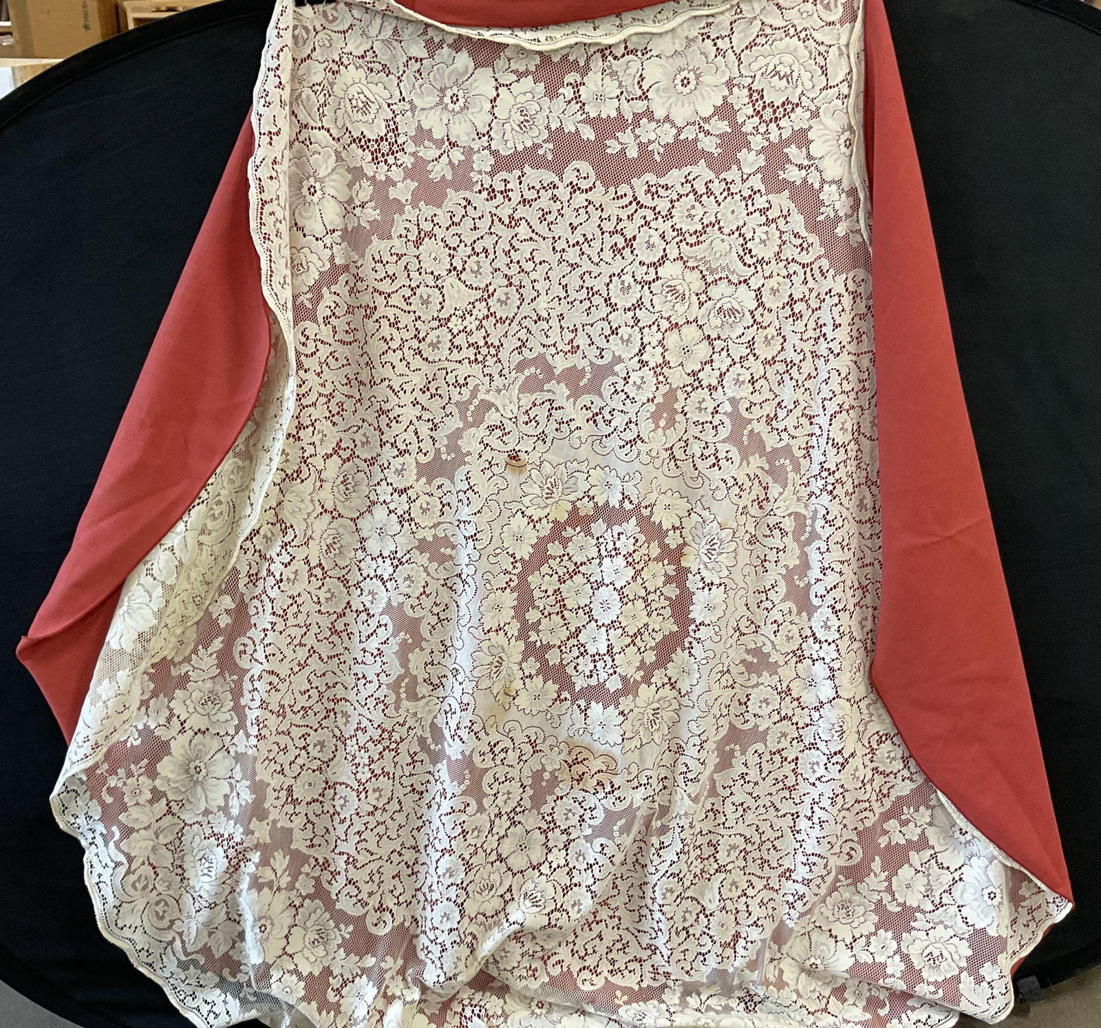 Vtg Lace Orange Cotton Round Table Cloth (1 of 7)