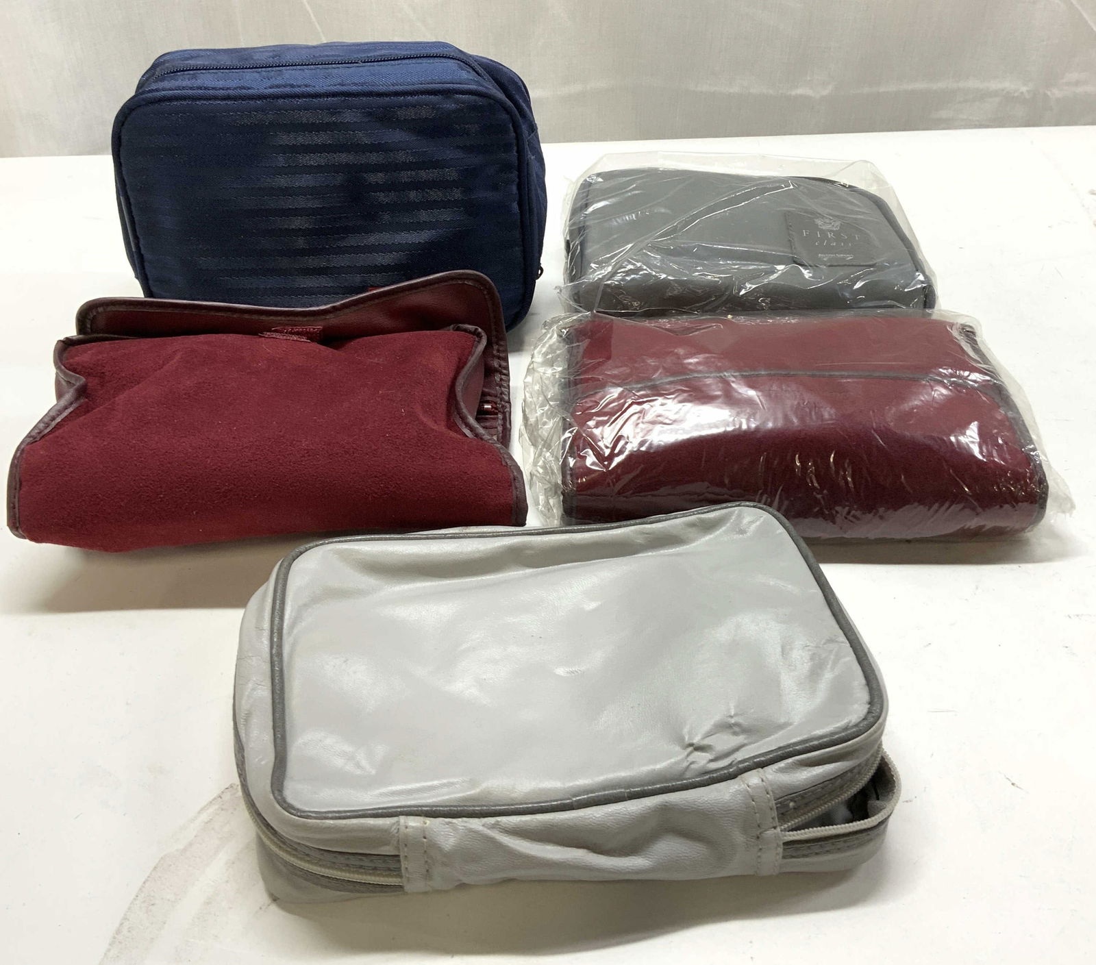 5 Toiletry Travel Kits TWA GUCCI British Airways+ (1 of 8)