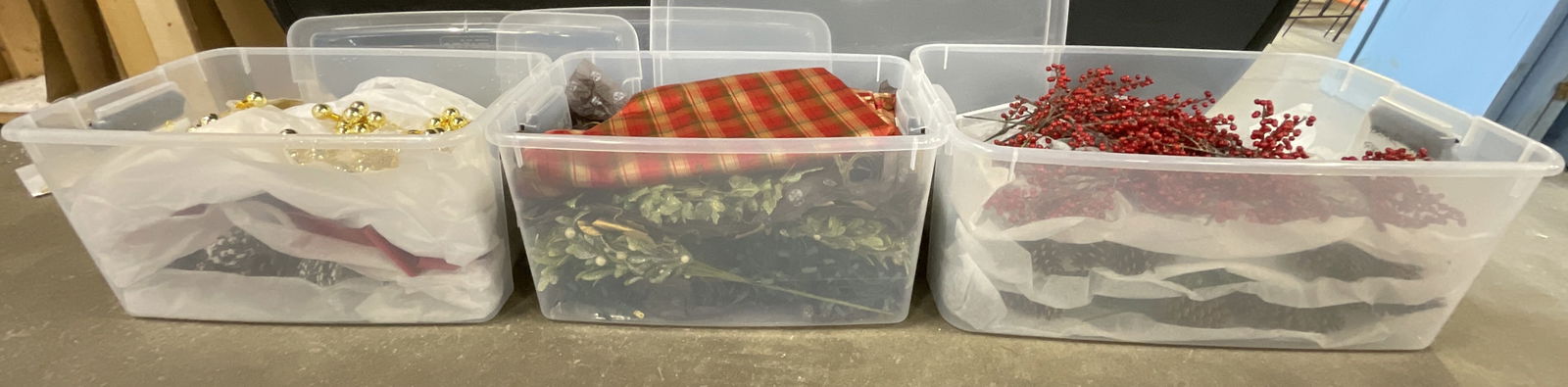 Group Lot 20+ Christmas Holiday Faux Foliage Decor (1 of 7)