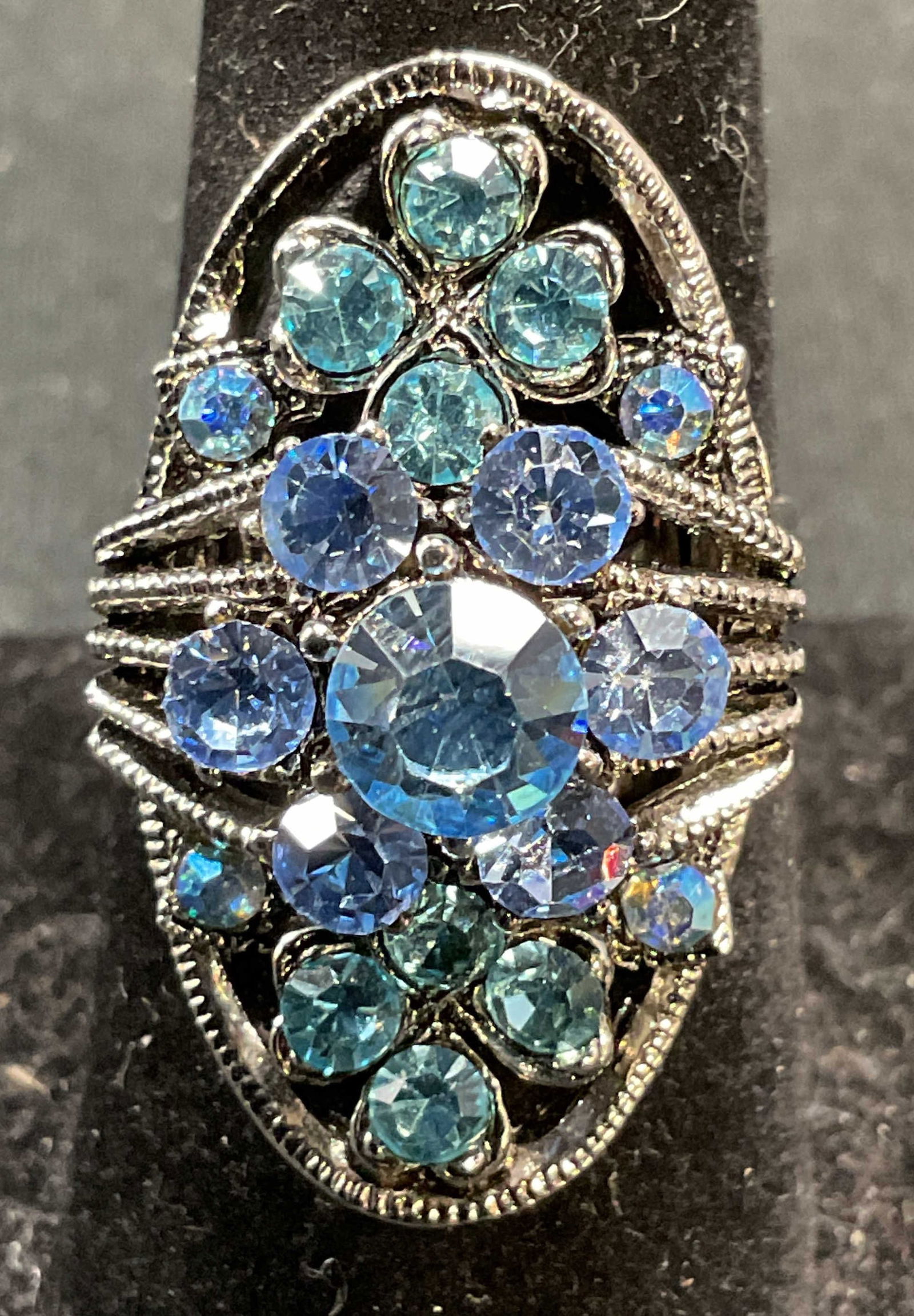 Vintage Silver Tone Blue Crystal Cocktail Ring (1 of 6)