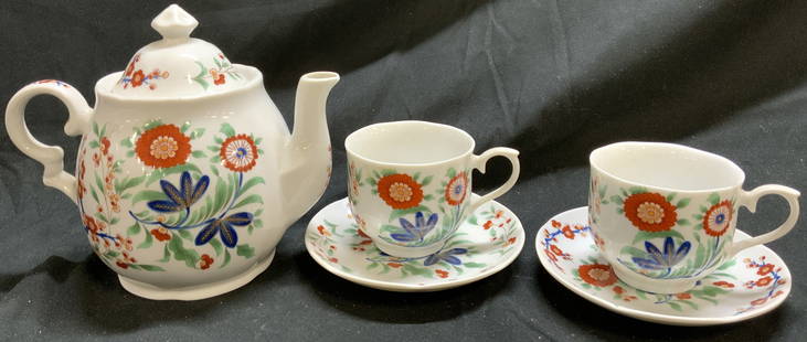 SMITHSONIAN INSTITUTION Kakiemon Style Teapot Set: SMITHSONIAN INSTITUTION Kakiemon Style Teapot Set Pieces feature a vibrant floral pattern with rich colors, including, green, blue & orange. Pieces are porcelain & have a glossy finish. Signed & marke