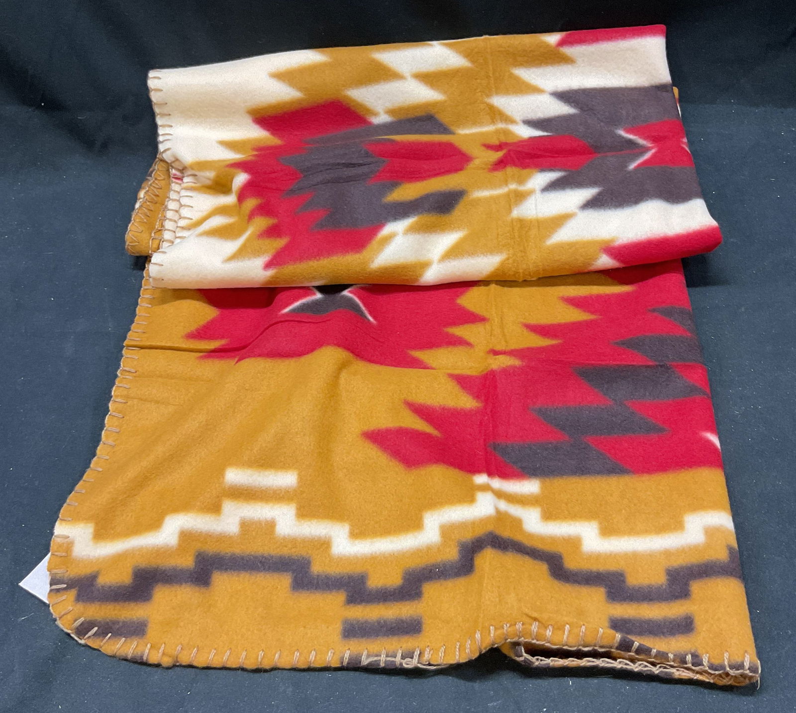 Vtg Polyester Patterned Blanket (1 of 7)