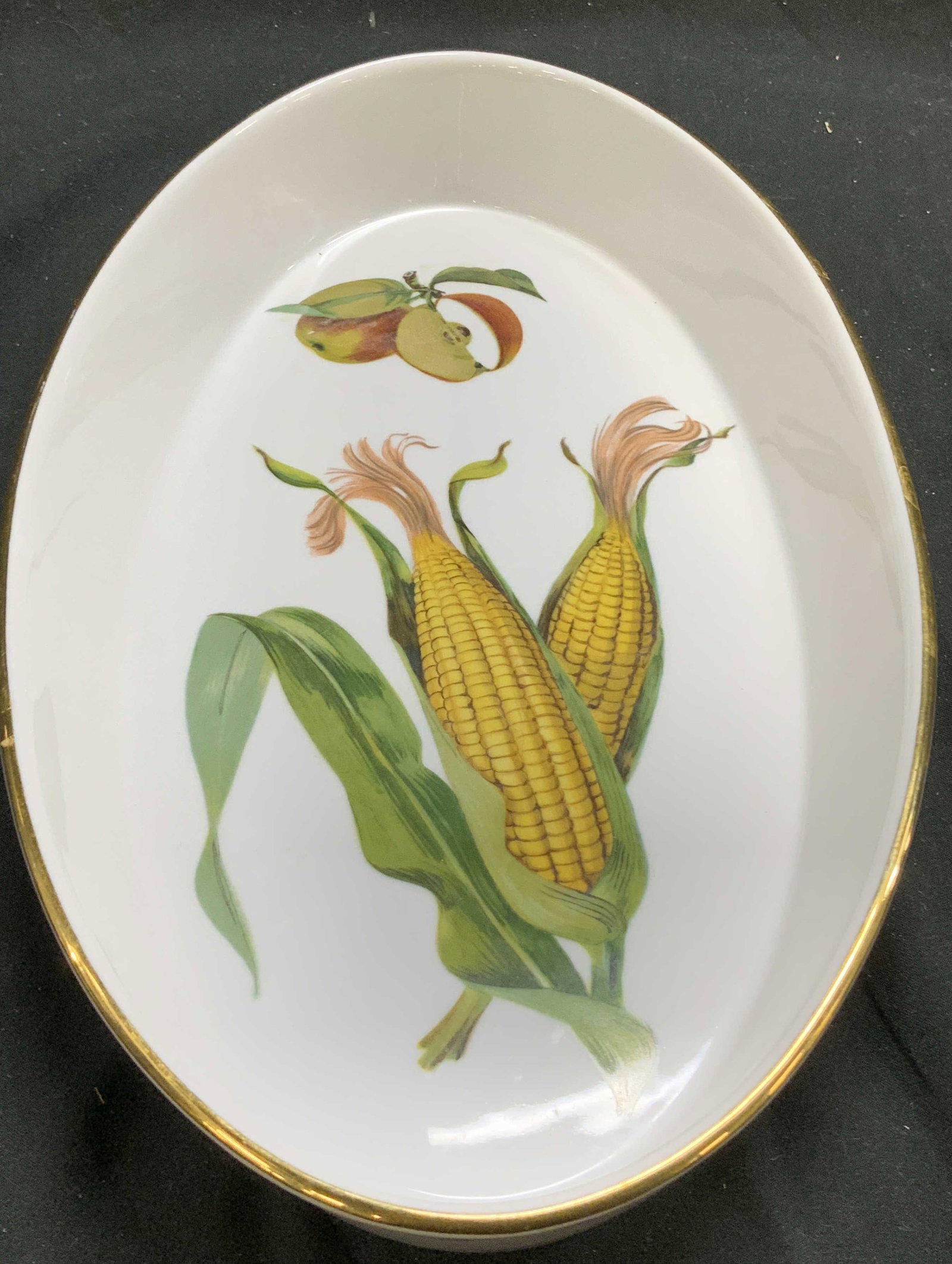 ROYAL WORCESTER Evesham Oval Baker ENGLAND (1 of 6)