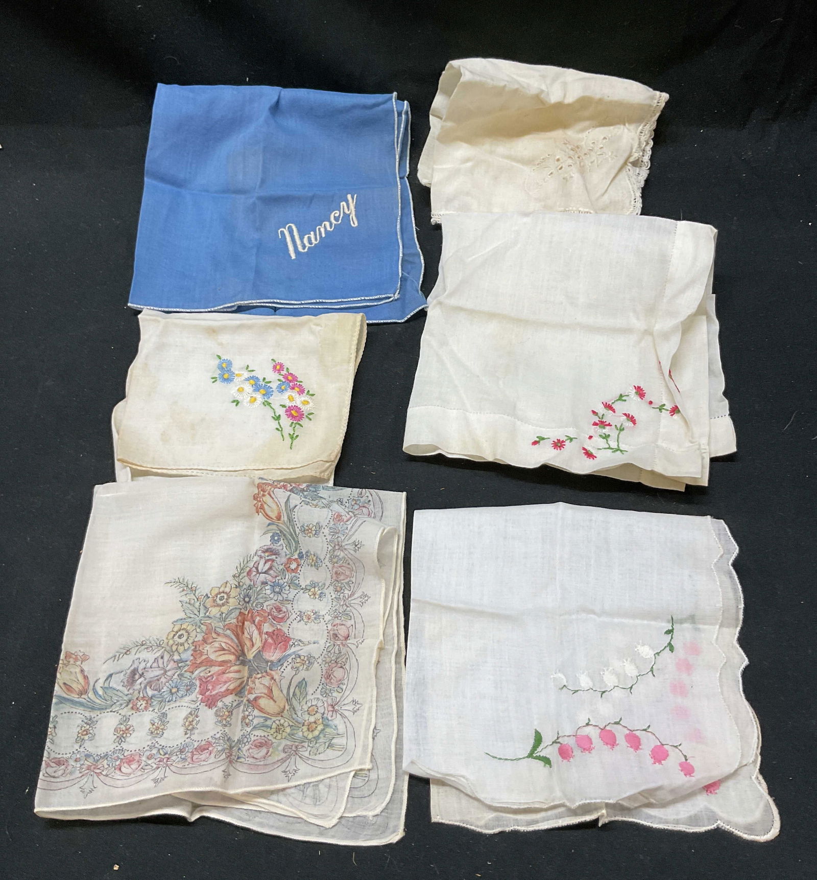 Lot 6 Assorted Table Linens Napkins Handkerchief (1 of 7)