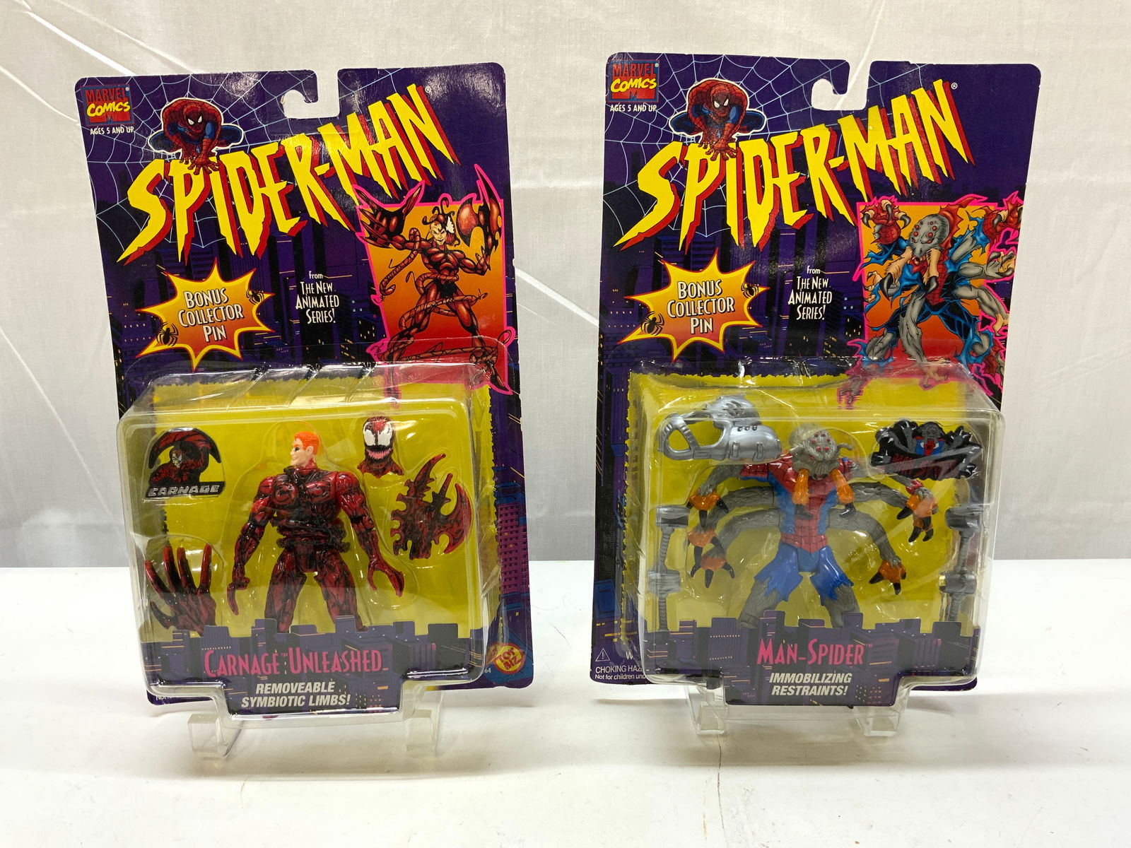 Lot 2+ 1995 TOY BIZ Marvel Spider-Man Figures NIP: Lot 2+ 1995 TOY BIZ Marvel Spider-Man Figures NIP Released in 1995 by TOY BIZ. MARVEL COMICS SPIDERMAN action figures depicting Carnage Unleashed & Man-Spider. ALL NEW IN PLASTIC. Surface wear consist