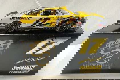 2007 Matt Kenseth NASCAR 1:24 Die-Cast Car W BOX