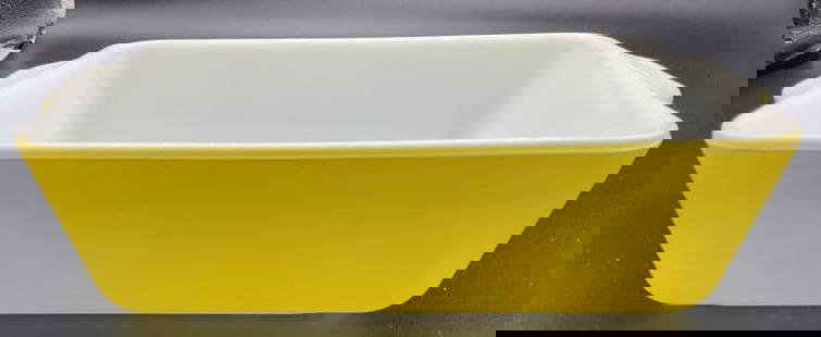 Yellow Rectangular Pyrex Dish, USA: Marked for Pyrex and USA on underside, bright yellow rectangular dish, kitchenalia, collectible vintage kitchenware, measures app 9.5 inches by 7 inches, ht 3 inches