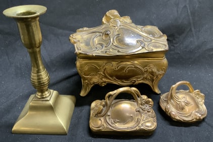 Vtg Art Nouv Brs Ormolu Trnk Bx Lids & Cndlstck