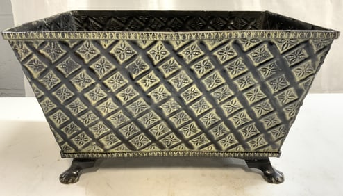 SARREID Footed Metal Planter Cachepot India